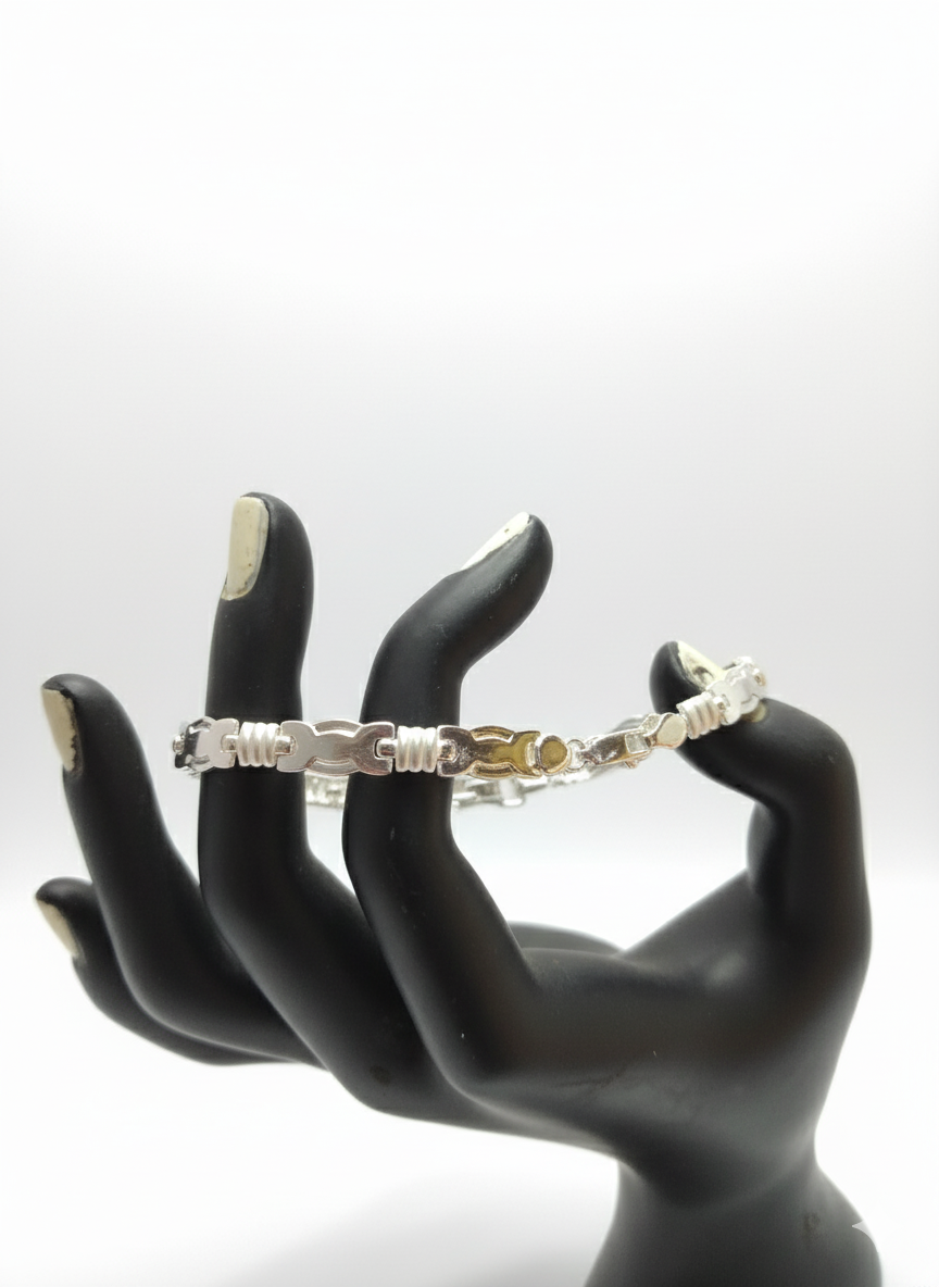 Madhisha Silvers men's sterling silver rolo chain charm bracelet, durable and polished.