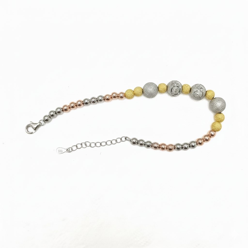 Madhisha Silvers classic sterling silver oval link bracelet, polished charm chain.